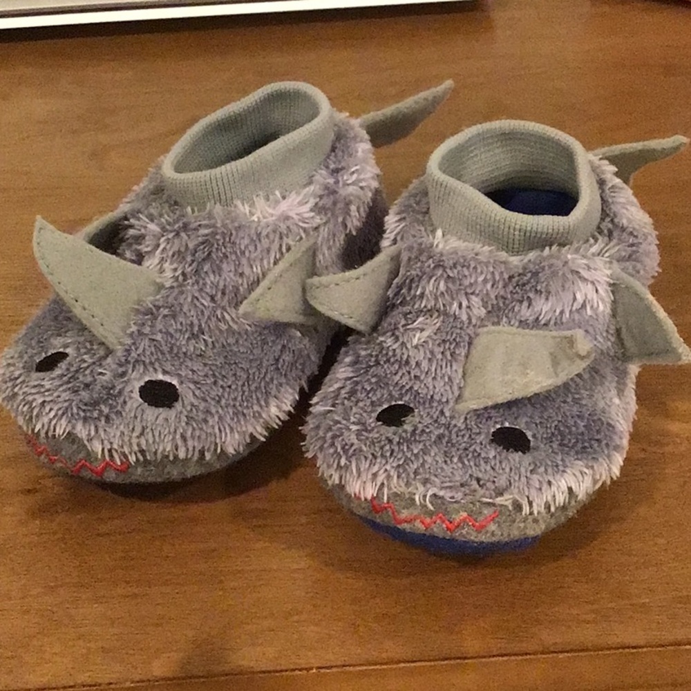 EUC! Shark Slippers